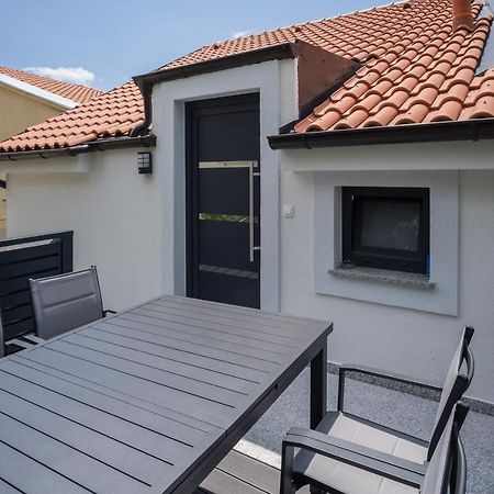 Apartmani Simi - The Sun Crikvenica Ngoại thất bức ảnh