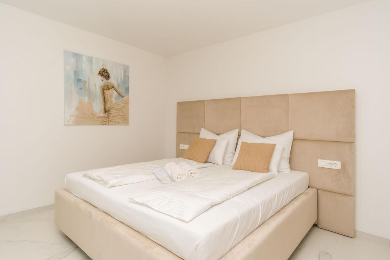 Apartmani Simi - The Sun Crikvenica Ngoại thất bức ảnh