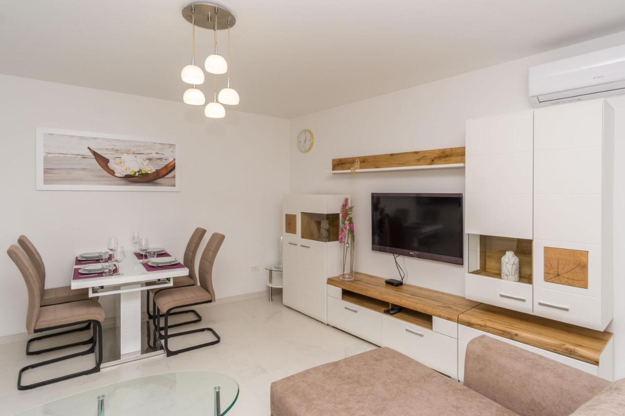 Apartmani Simi - The Sun Crikvenica Ngoại thất bức ảnh