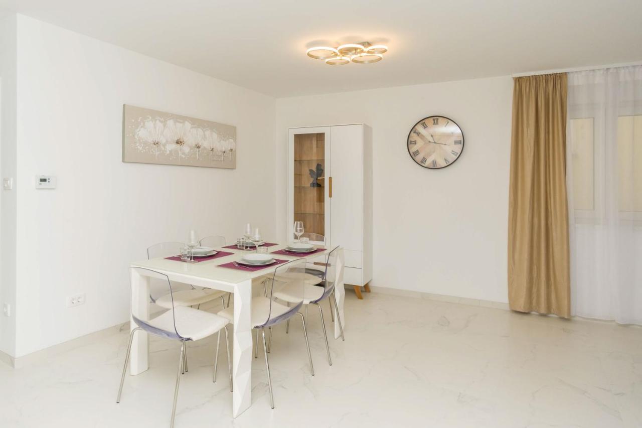 Apartmani Simi - The Sun Crikvenica Ngoại thất bức ảnh