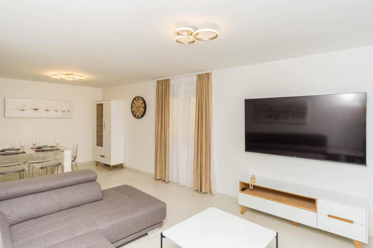 Apartmani Simi - The Sun Crikvenica Ngoại thất bức ảnh
