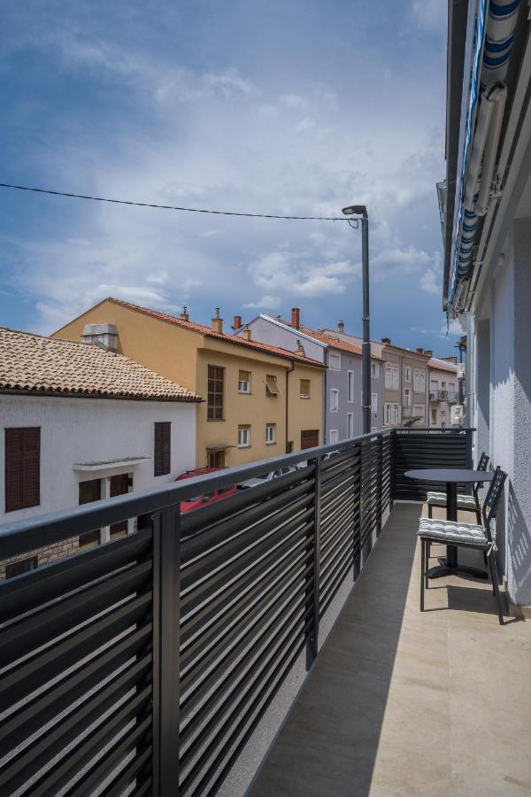 Apartmani Simi - The Sun Crikvenica Ngoại thất bức ảnh